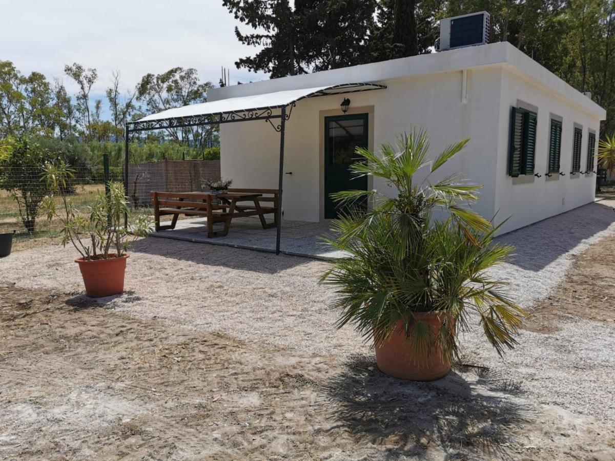 Villaggio Camping Uria Foce Varano Exterior photo