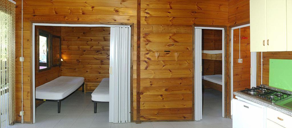 Villaggio Camping Uria Foce Varano Exterior photo