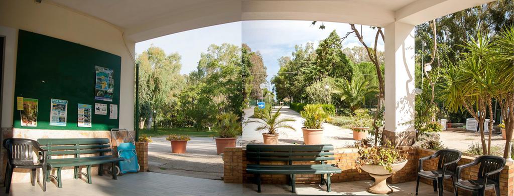 Villaggio Camping Uria Foce Varano Exterior photo