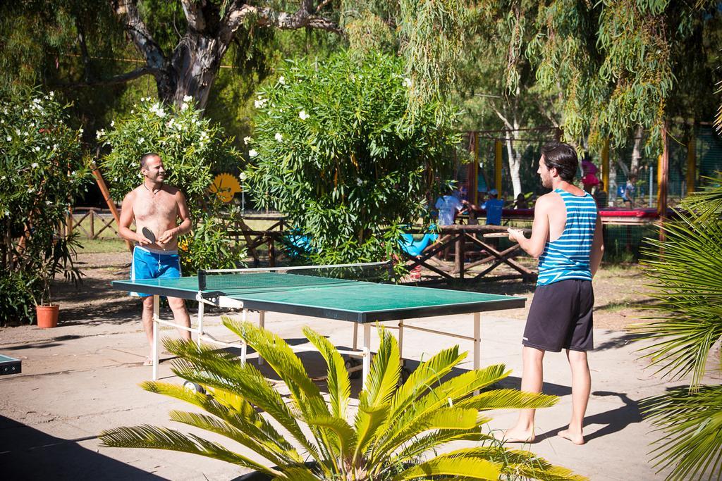 Villaggio Camping Uria Foce Varano Exterior photo